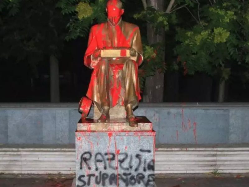 I MONUMENTI E LO SPAZIO PUBBLICO